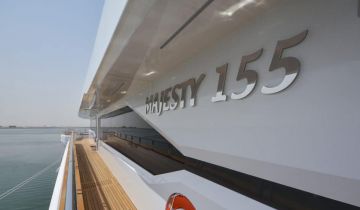 Gulf Craft Majesty 155